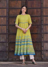Green Flared Cotton Silk Blend Usra Kurta with Georgette Dupatta