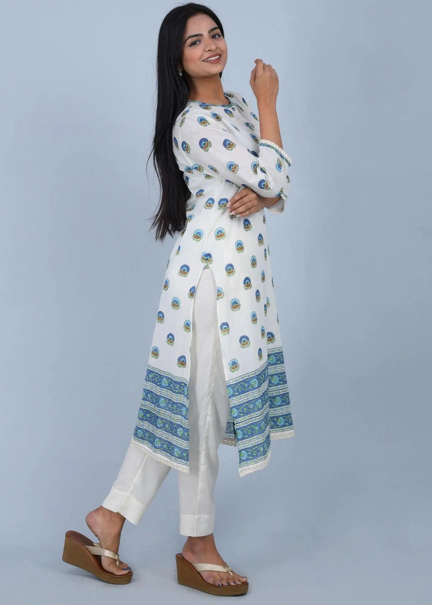 Blue & Turquoise Cotton Kurta with Suzuni Motifs